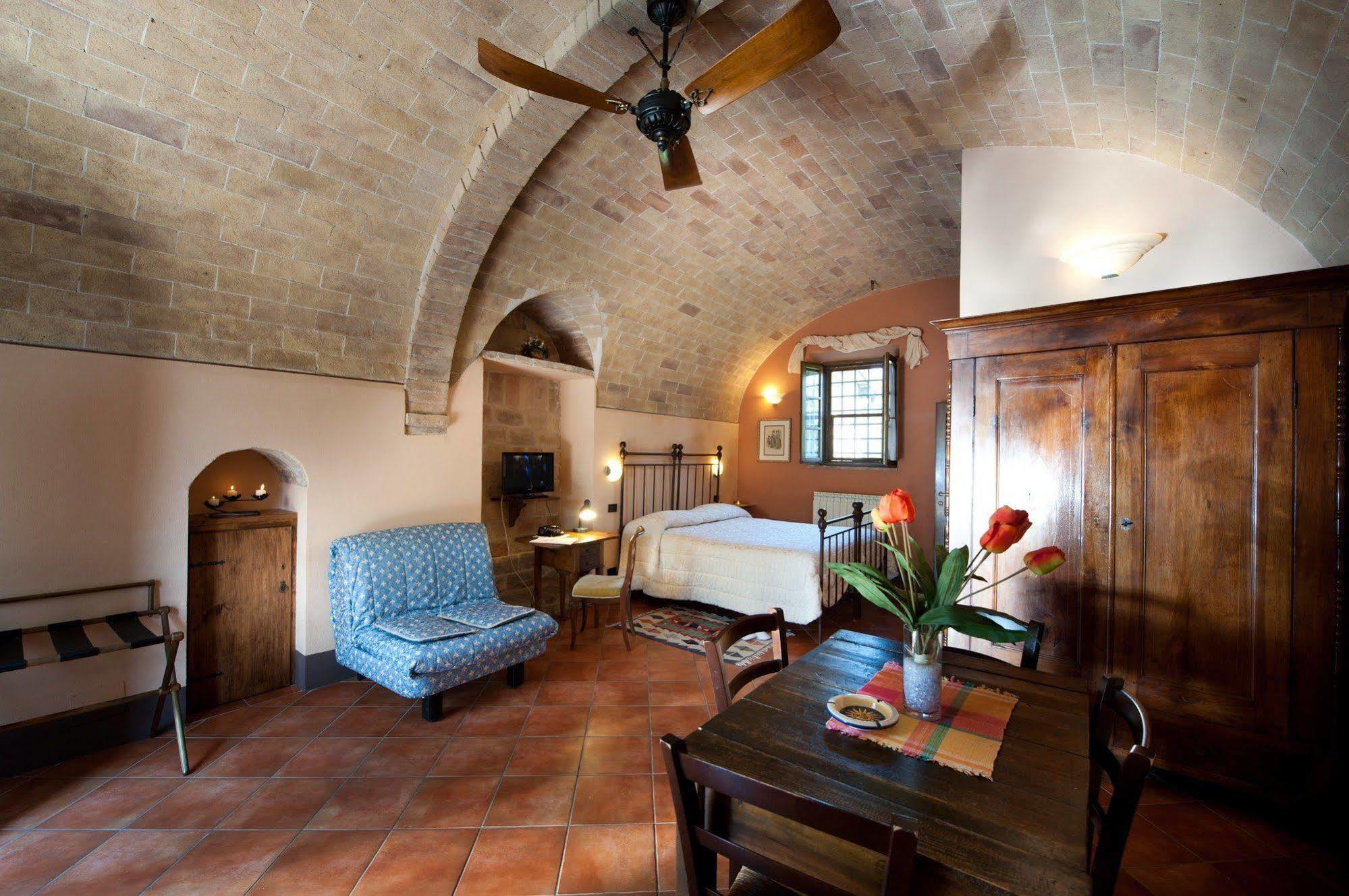 Sarna Residence San Quirico dʼOrcia Eksteriør bilde